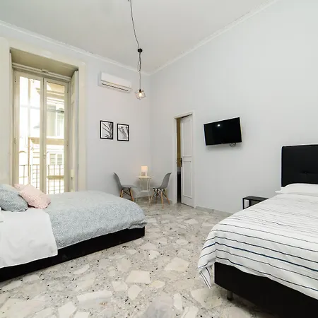 Sofia 3* Napoli