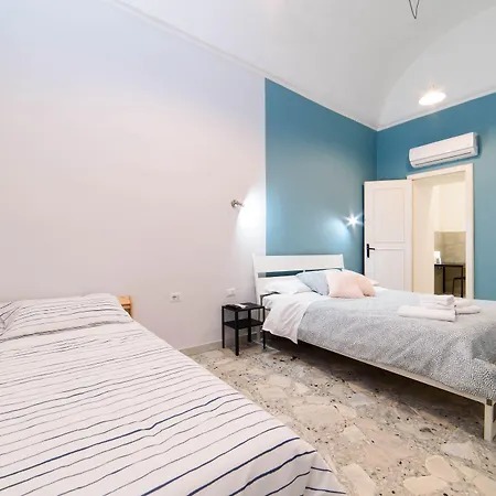 Sofia 3* Napoli